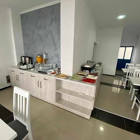 Etna Apartments Ulcinj Esterno foto