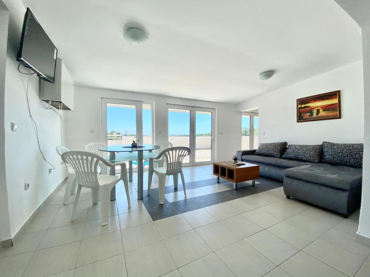 Etna Apartments Ulcinj Esterno foto