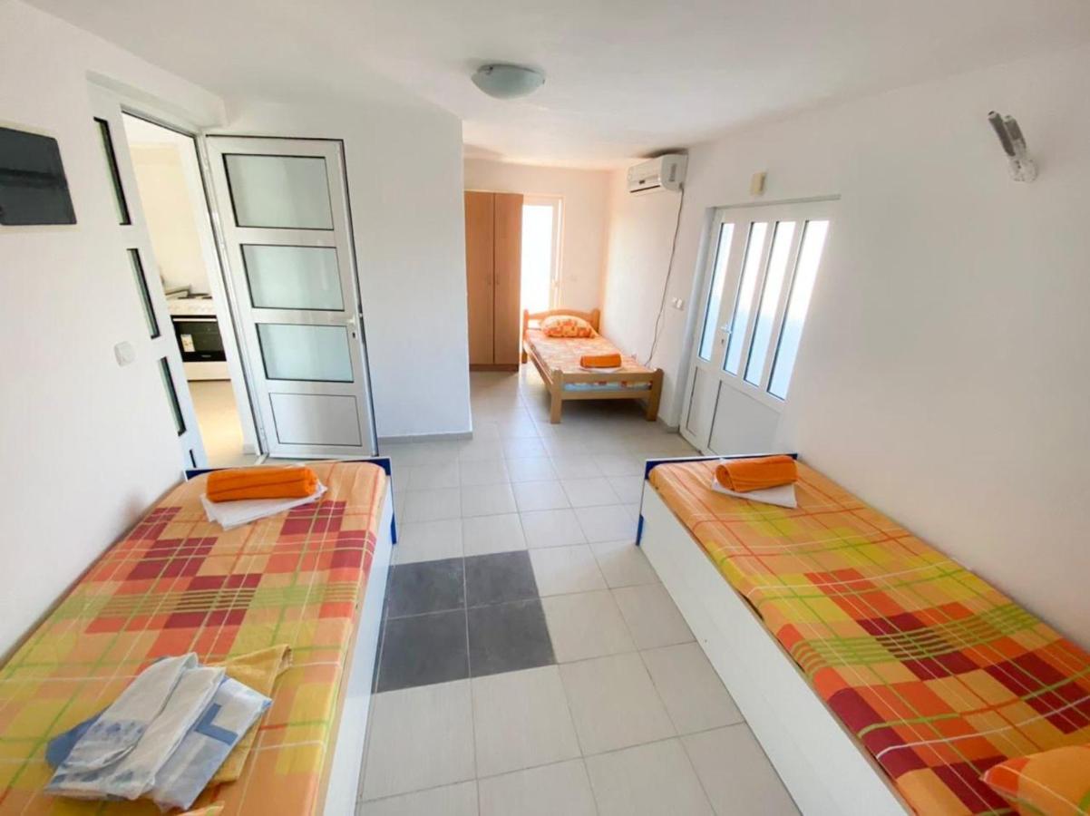 Etna Apartments Ulcinj Esterno foto