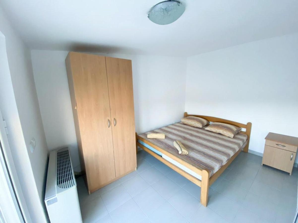 Etna Apartments Ulcinj Esterno foto