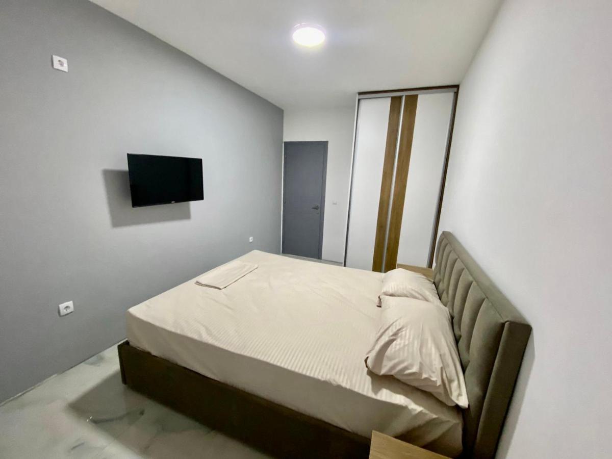 Etna Apartments Ulcinj Esterno foto