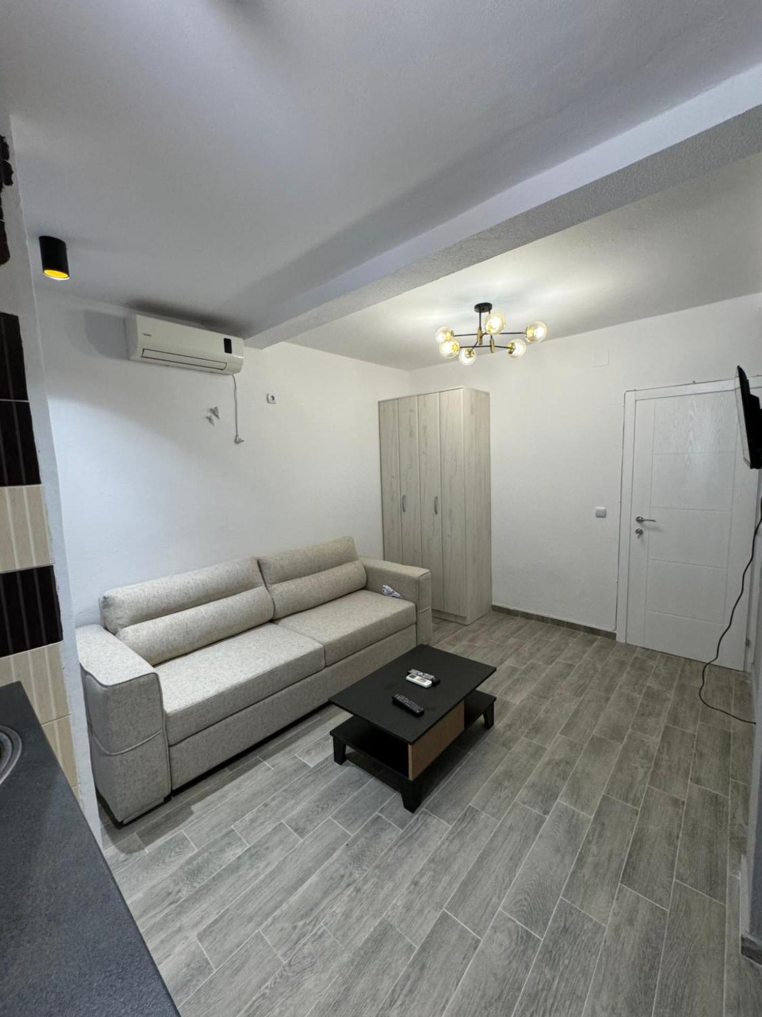 Etna Apartments Ulcinj Esterno foto
