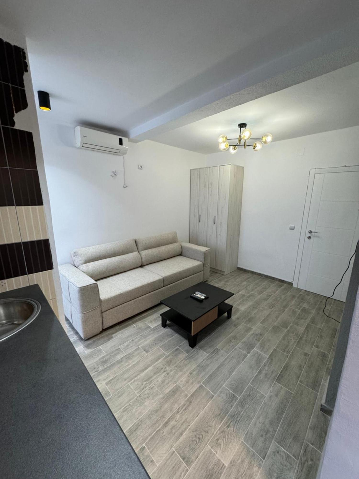Etna Apartments Ulcinj Esterno foto