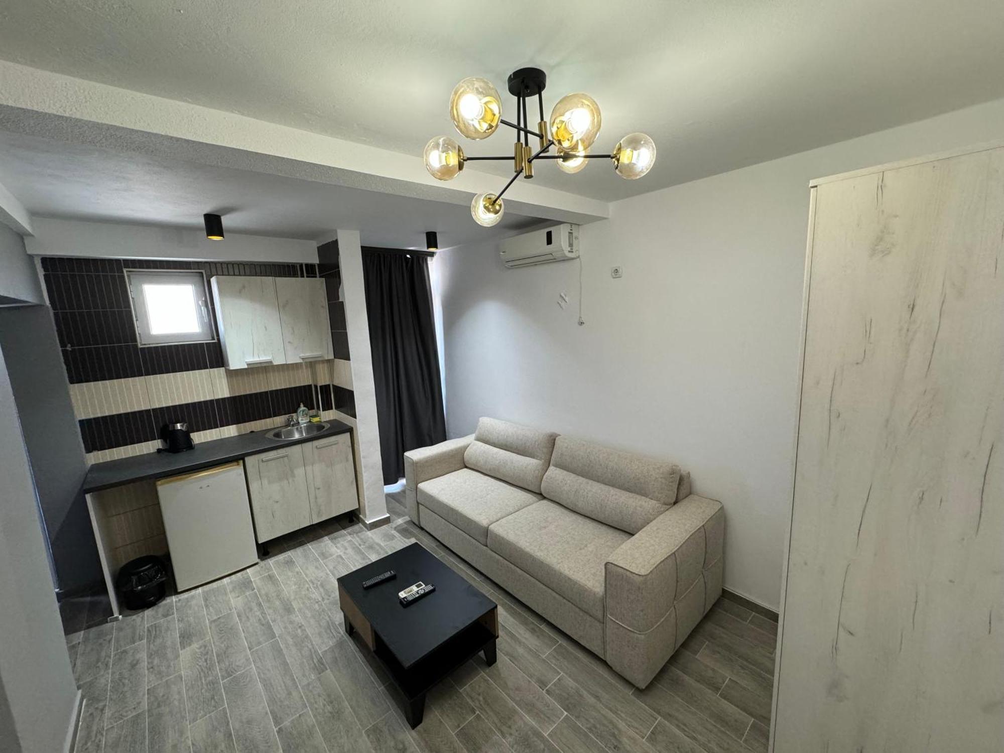 Etna Apartments Ulcinj Esterno foto