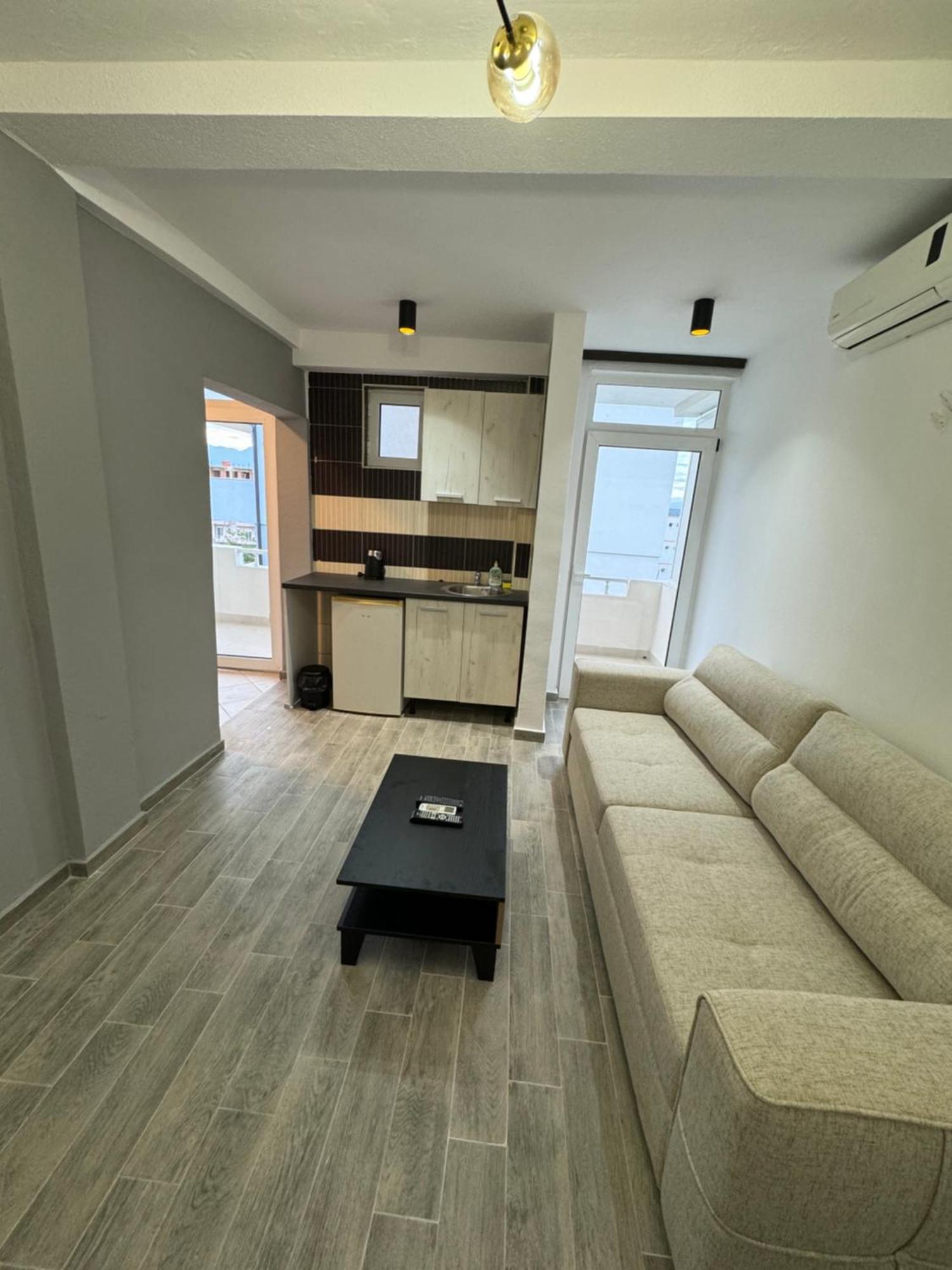 Etna Apartments Ulcinj Esterno foto
