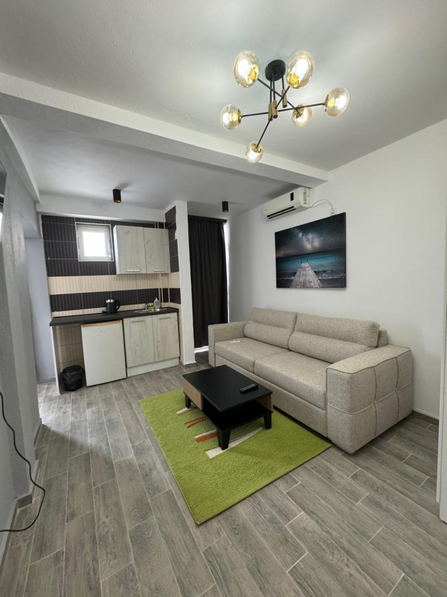Etna Apartments Ulcinj Esterno foto