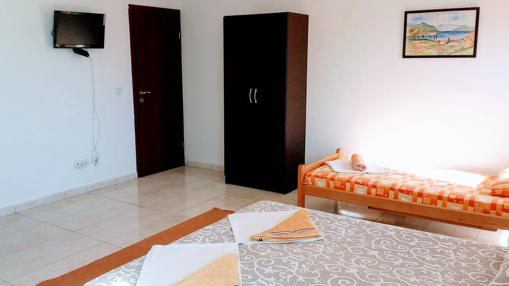 Etna Apartments Ulcinj Esterno foto