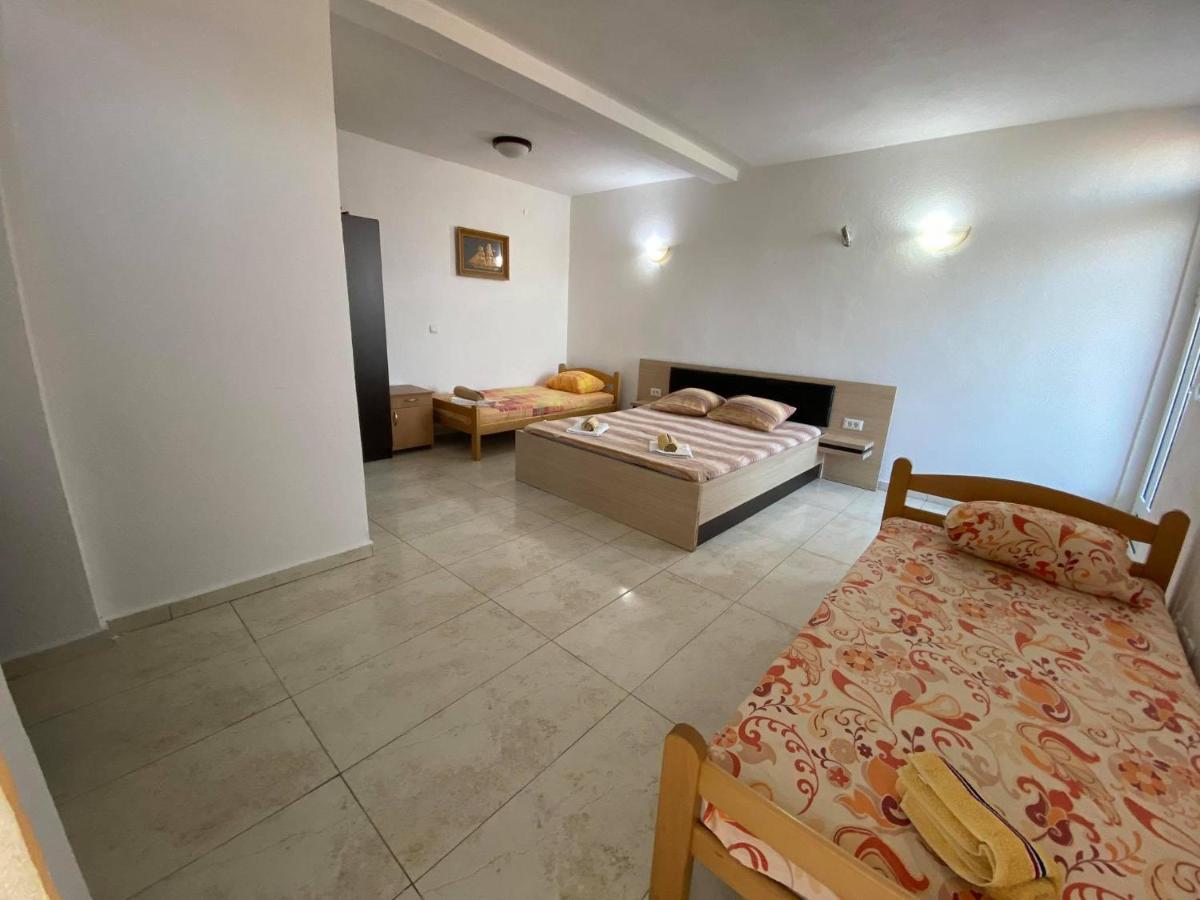 Etna Apartments Ulcinj Esterno foto